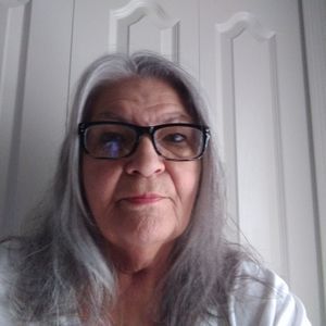 Meet your Posher, Clema